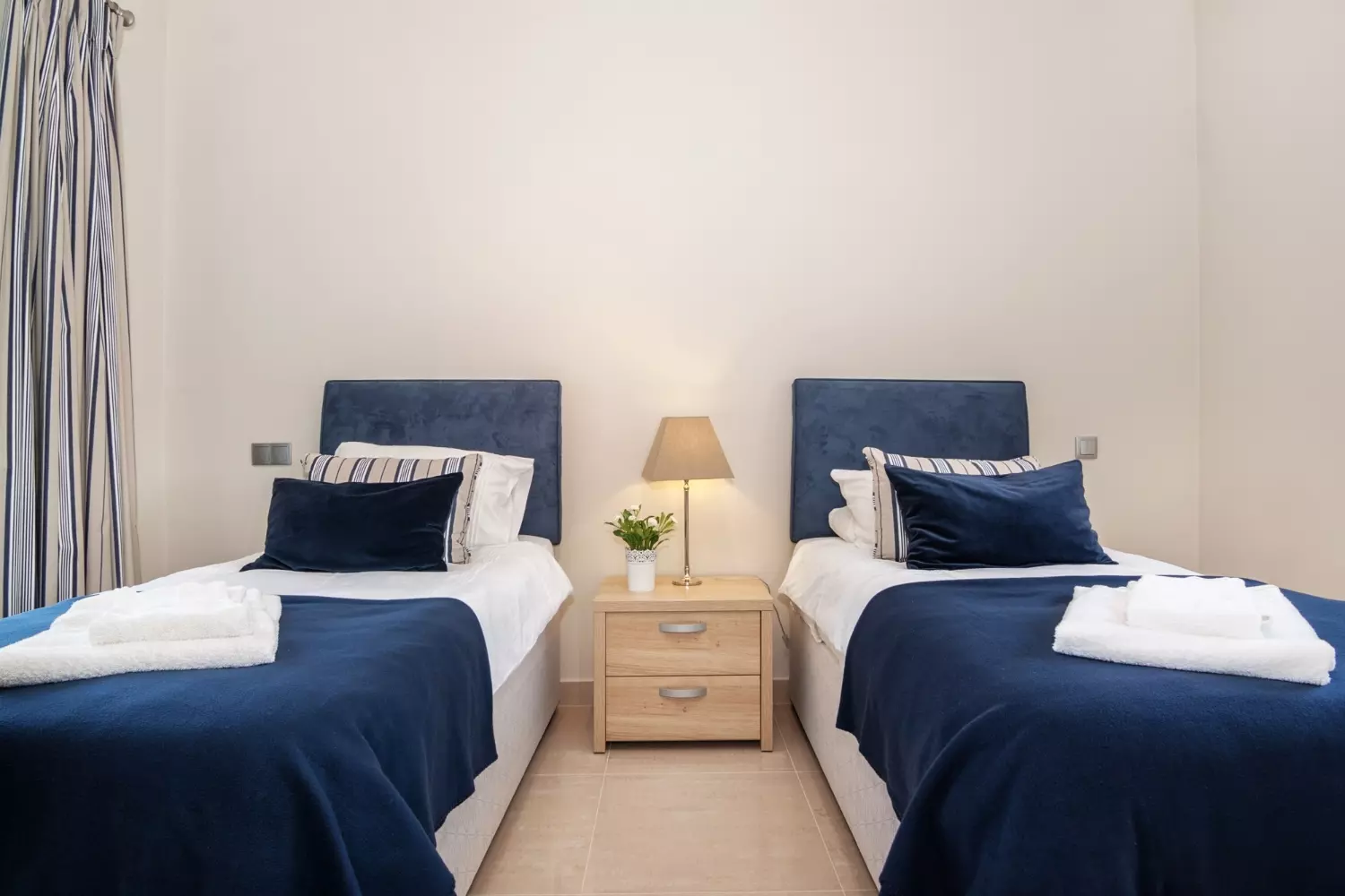 Make a guest room 